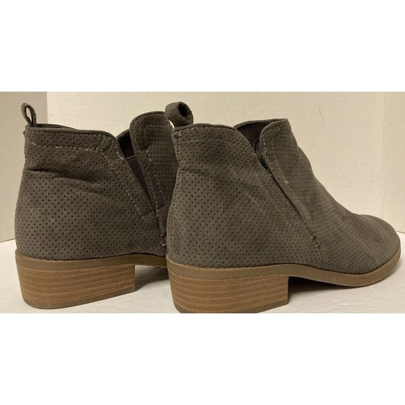 Universal Thread Dylan Women’s Laser Cut Ankle Booties Size 7 1/2 - Picture 5 of 5